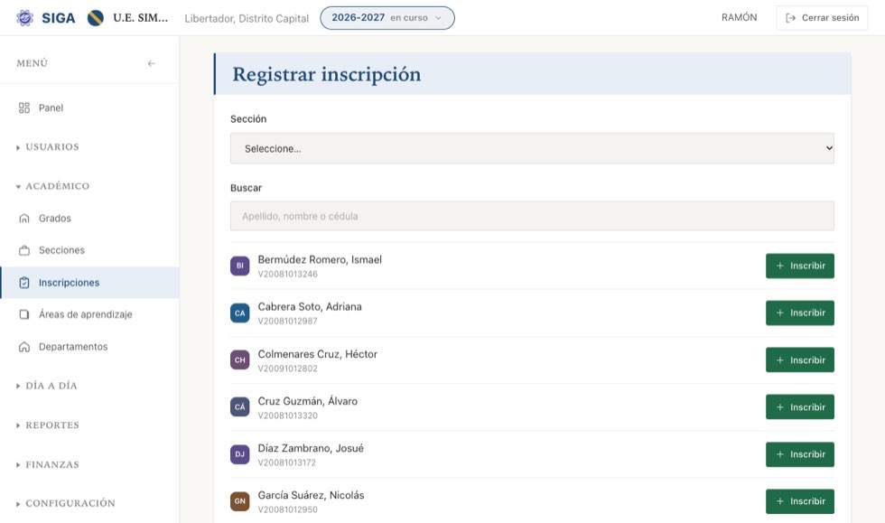 Se elige la sección una vez arriba, se busca por apellido y se toca «Inscribir».